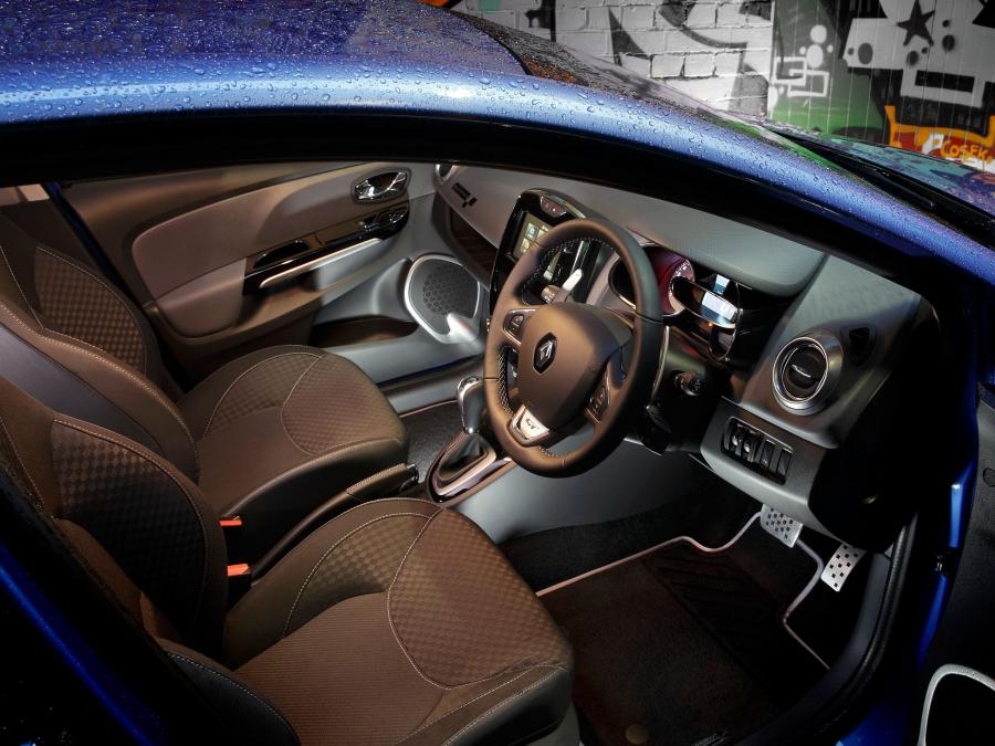  Renault Clio GT 2014 года  (AU) (фото 15 из 26)